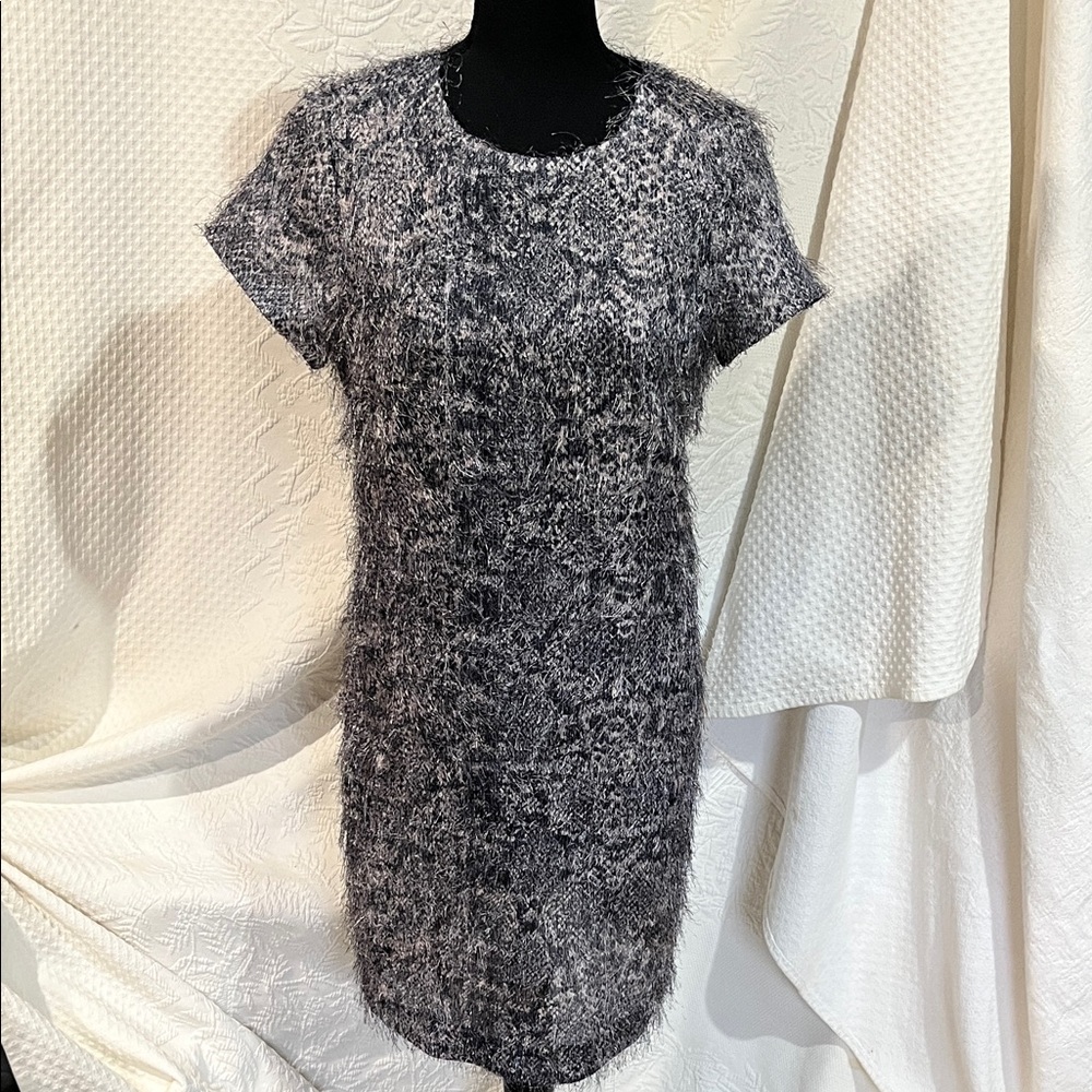 Banana Republic Gray Printed Eyelash Fringe Shift Dress, size 8